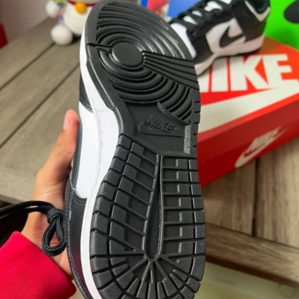 Nike Dunk Low Retro White Black Panda🎉 - Picture 5 of 6